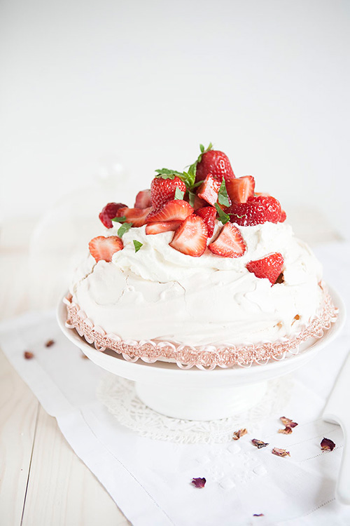 recette_pavlova_fraises_rhubarbe_1